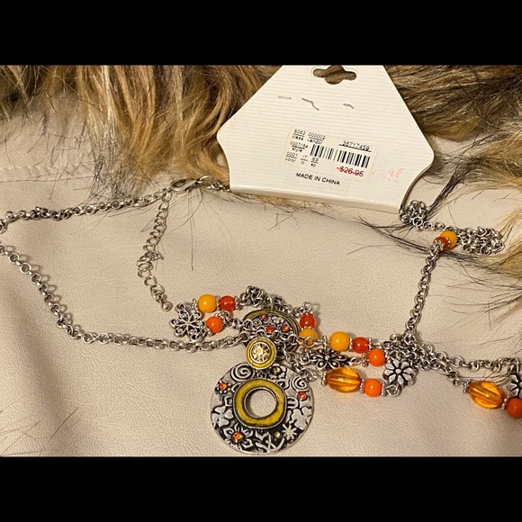 Christopher & Banks necklace #019 - Picture 4 of 4